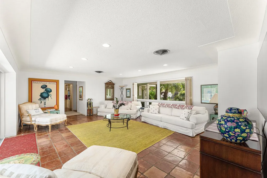 1350 Spanish River Road Boca Raton FL 33432