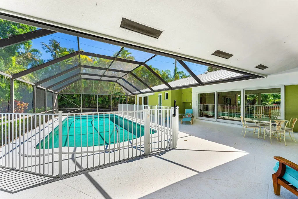 1350 Spanish River Road Boca Raton FL 33432