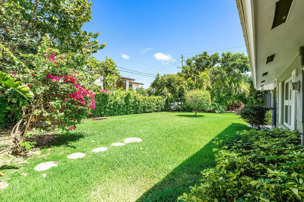 1350 Spanish River Road Boca Raton FL 33432