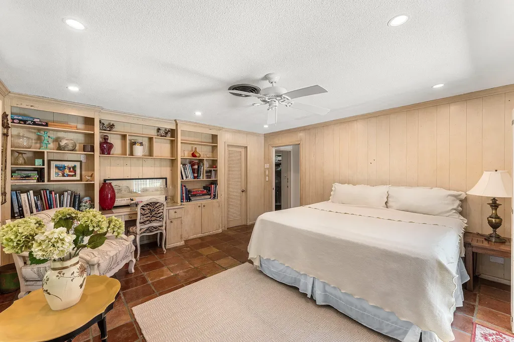 1350 Spanish River Road Boca Raton FL 33432