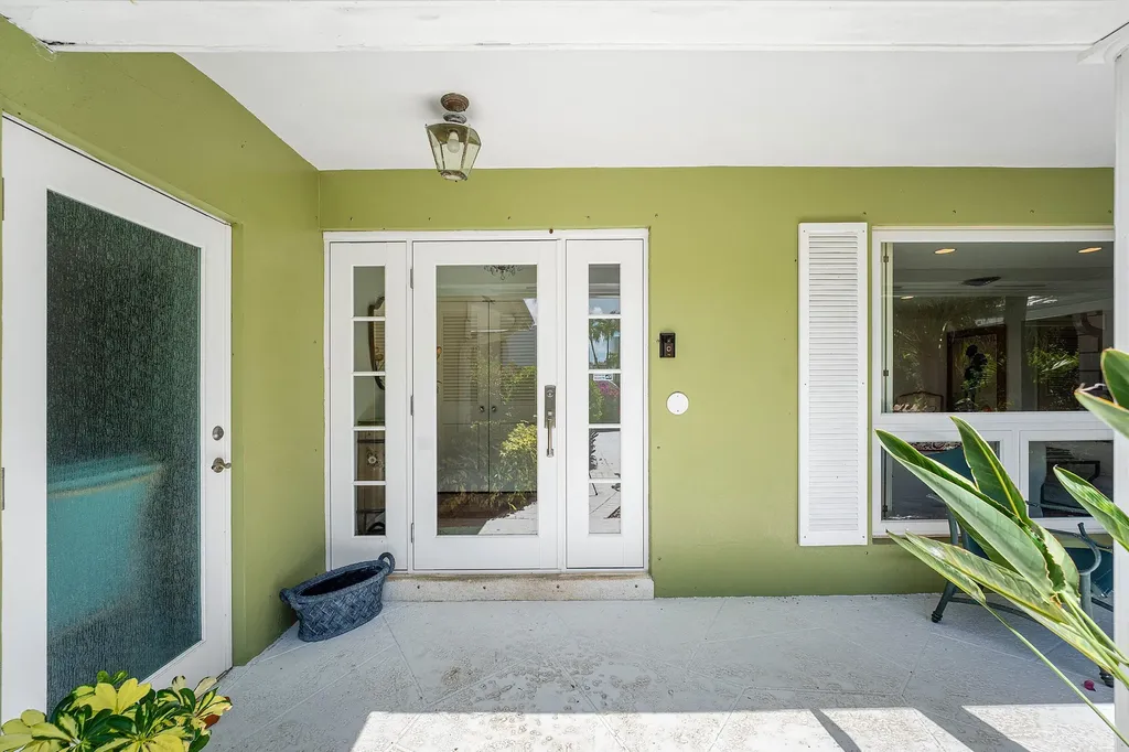 1350 Spanish River Road Boca Raton FL 33432
