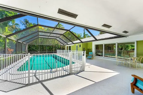 1350 Spanish River Road Boca Raton FL 33432