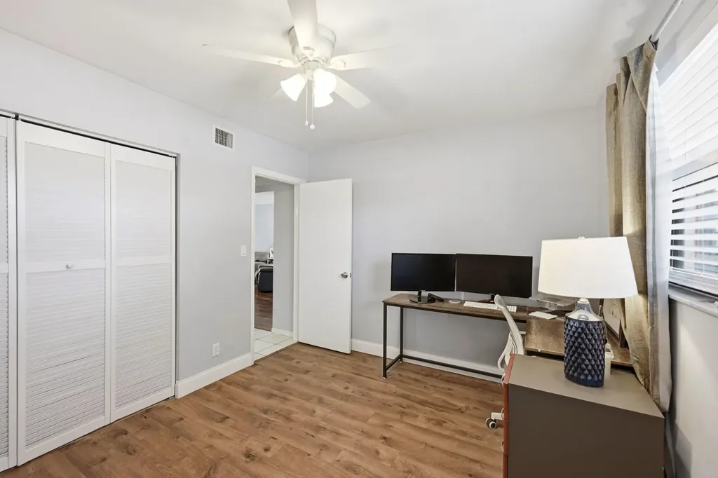 2181 Woolbright Road Boynton Beach FL 33426