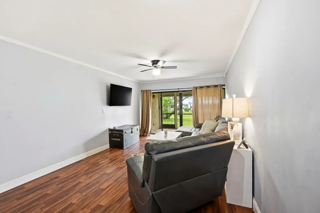 2181 Woolbright Road Boynton Beach FL 33426