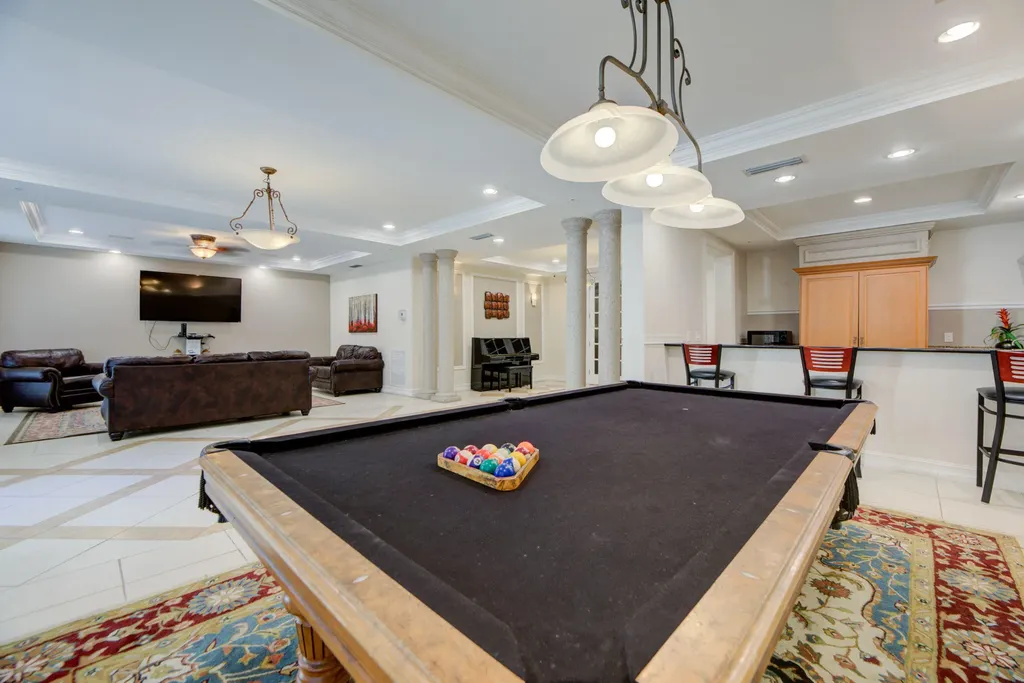 533 NE 3rd Avenue Fort Lauderdale FL 33301