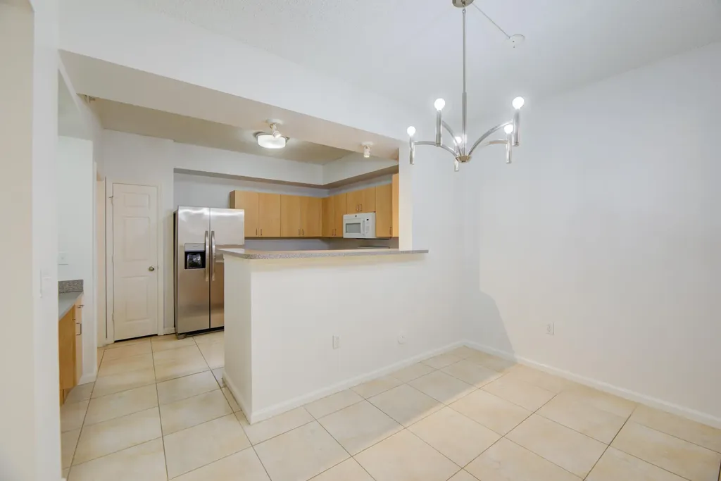 533 NE 3rd Avenue Fort Lauderdale FL 33301