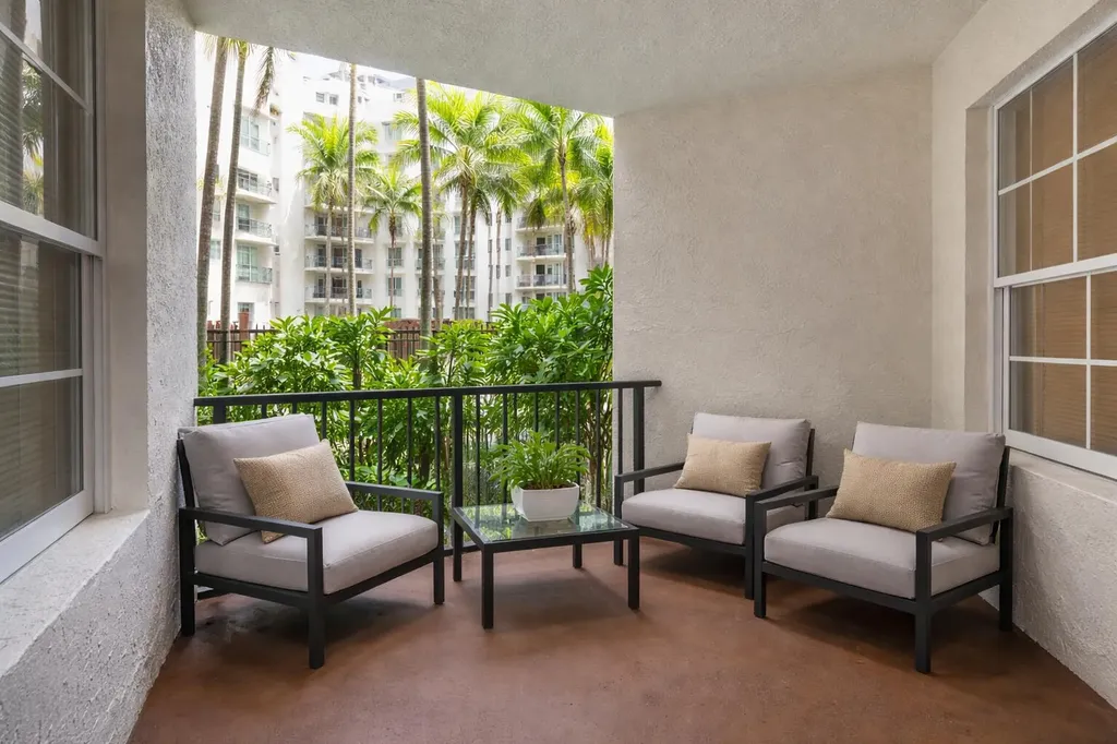 533 NE 3rd Avenue Fort Lauderdale FL 33301