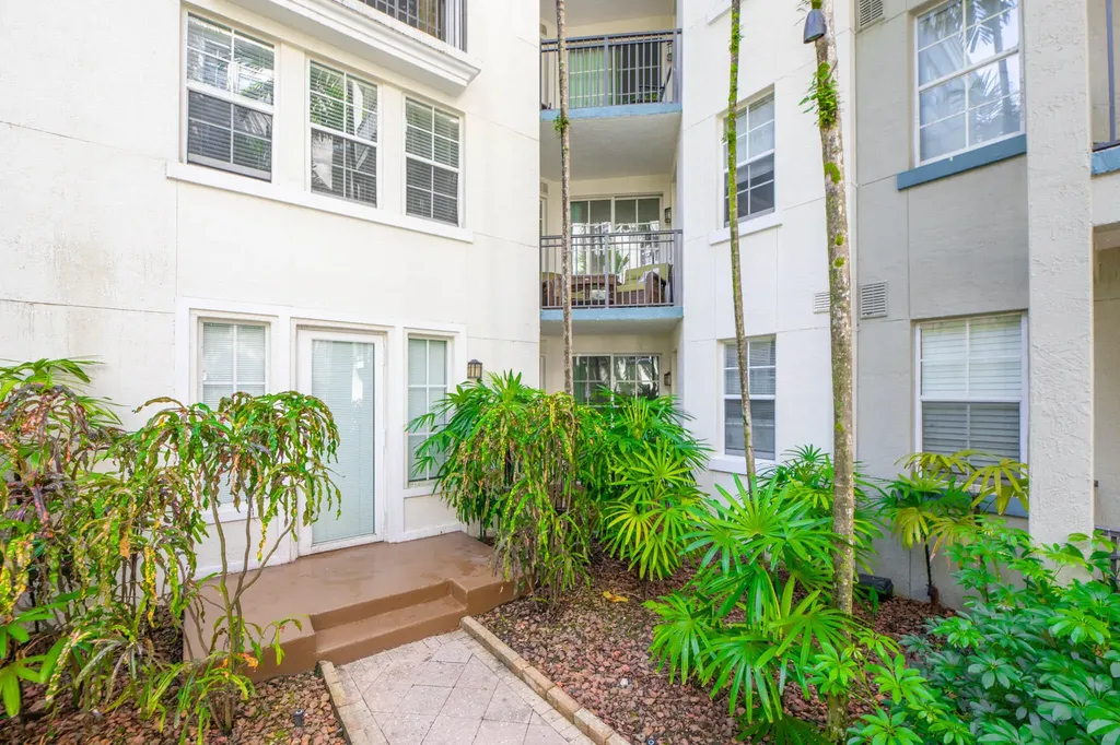 533 NE 3rd Avenue Fort Lauderdale FL 33301