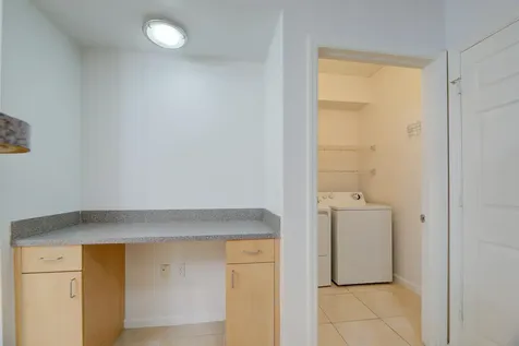 533 NE 3rd Avenue Fort Lauderdale FL 33301
