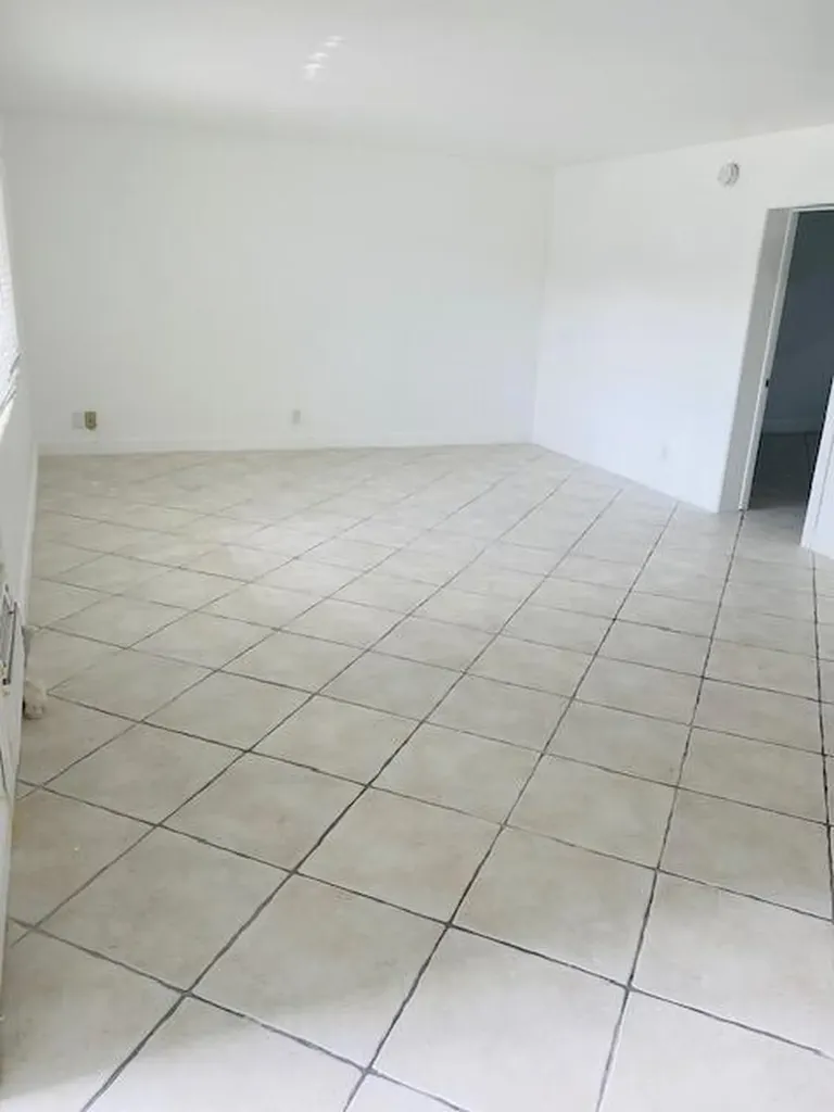 2837 NE 30th Street Fort Lauderdale FL 33306