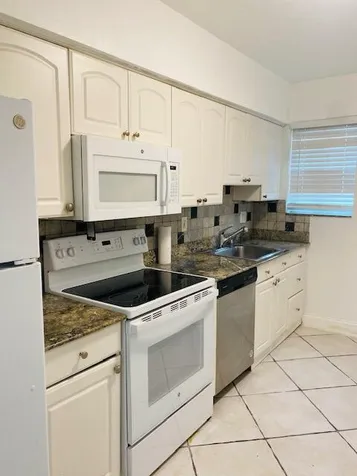 2837 NE 30th Street Fort Lauderdale FL 33306