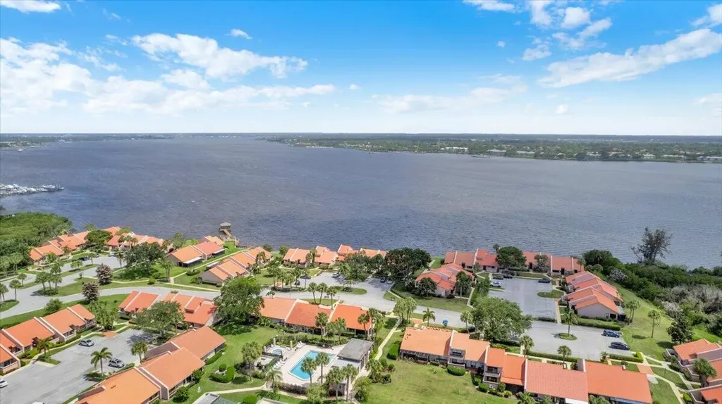 3535 SE Sandpiper Circle Port St Lucie FL 34952