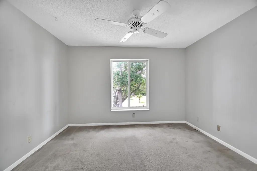 2516 SE Anchorage Cove Port St Lucie FL 34952