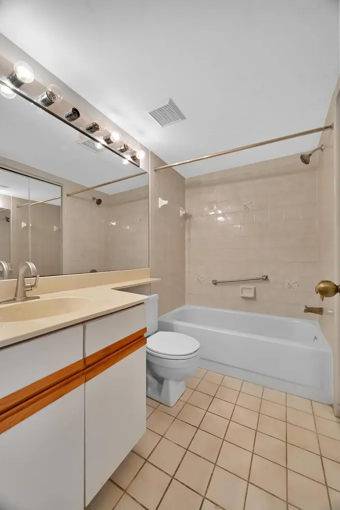 2516 SE Anchorage Cove Port St Lucie FL 34952