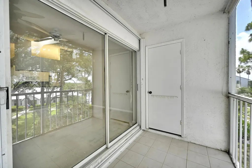 2516 SE Anchorage Cove Port St Lucie FL 34952