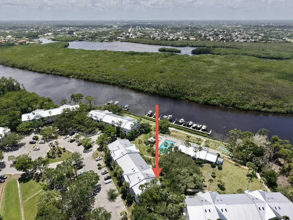 2516 SE Anchorage Cove Port St Lucie FL 34952