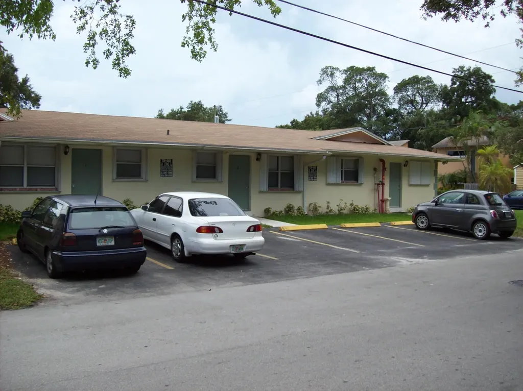 400 SW 8th Avenue Fort Lauderdale FL 33312