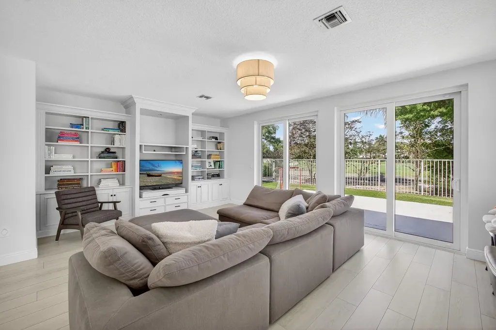 2114 Chagall Circle West Palm Beach FL 33409