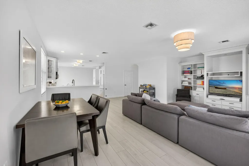 2114 Chagall Circle West Palm Beach FL 33409
