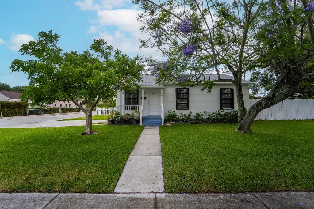 5000 Lake Avenue West Palm Beach FL 33405