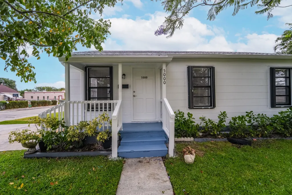 5000 Lake Avenue West Palm Beach FL 33405