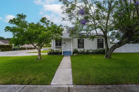 5000 Lake Avenue West Palm Beach FL 33405