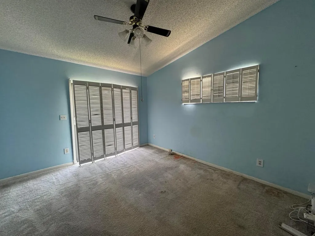 23 Buxton Lane Boynton Beach FL 33426