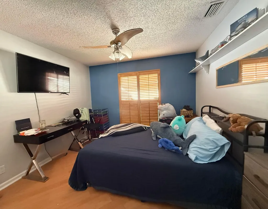 6050 Linton Street Jupiter FL 33458