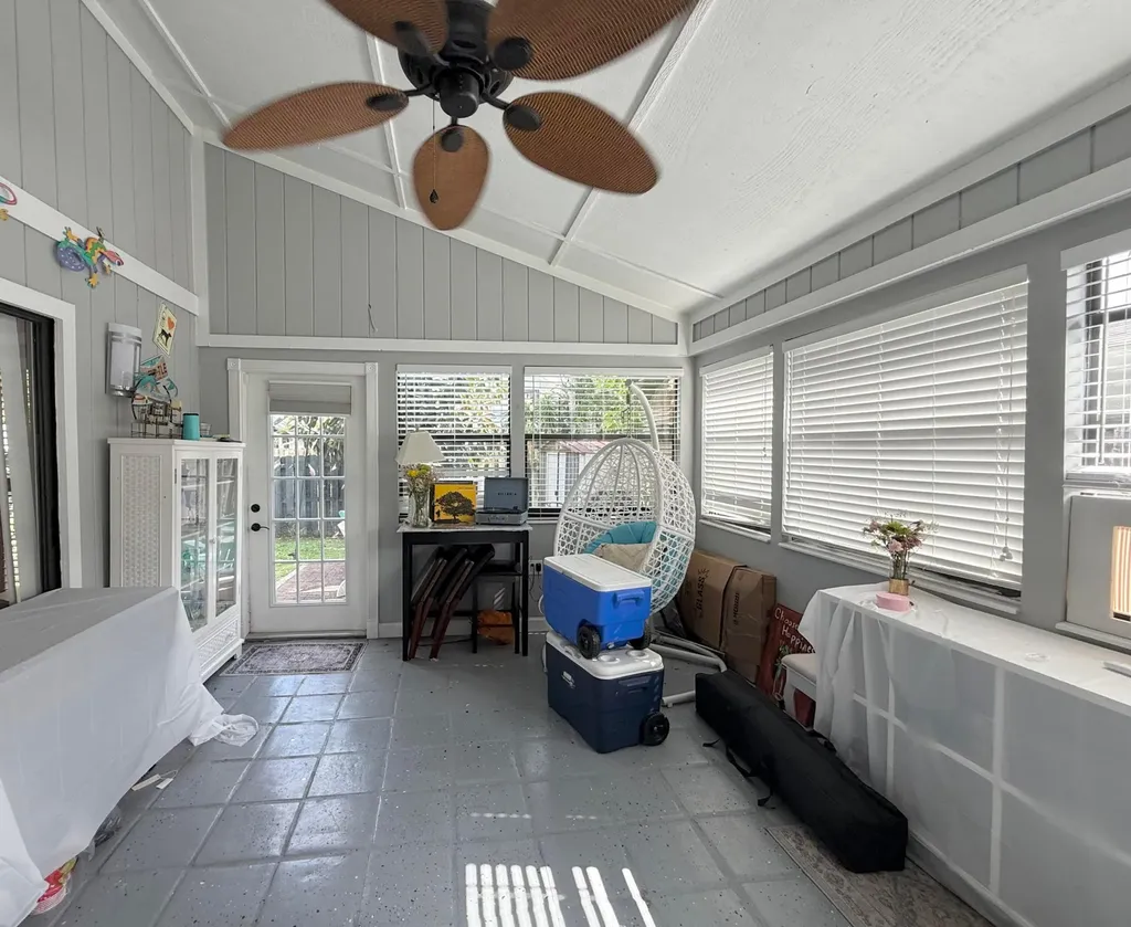 6050 Linton Street Jupiter FL 33458