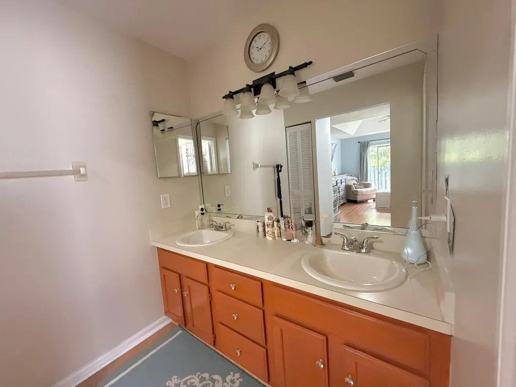 6050 Linton Street Jupiter FL 33458