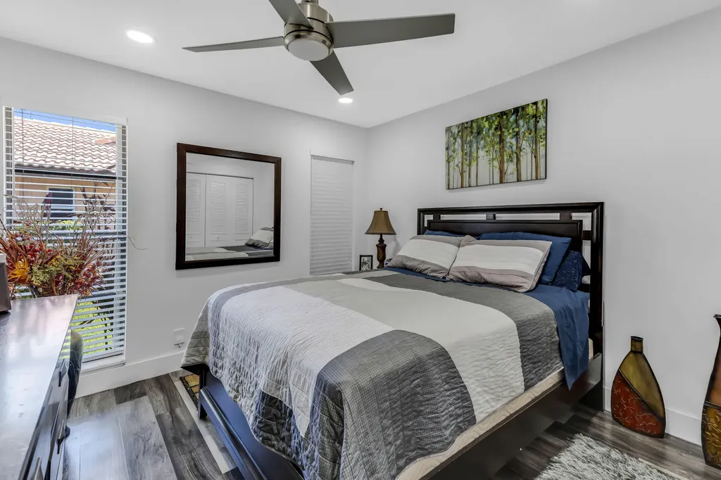 8555 SW 1st Place Coral Springs FL 33071