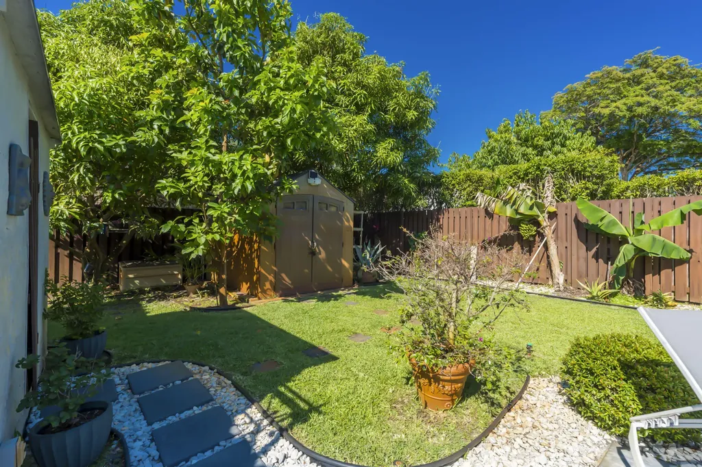 8555 SW 1st Place Coral Springs FL 33071