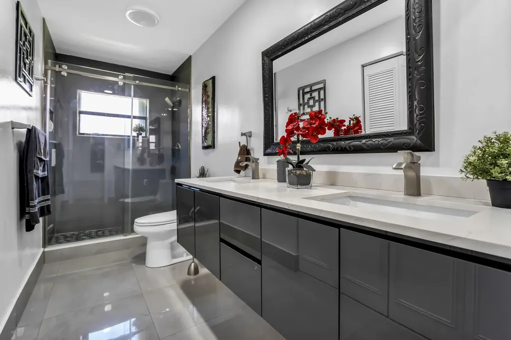 8555 SW 1st Place Coral Springs FL 33071
