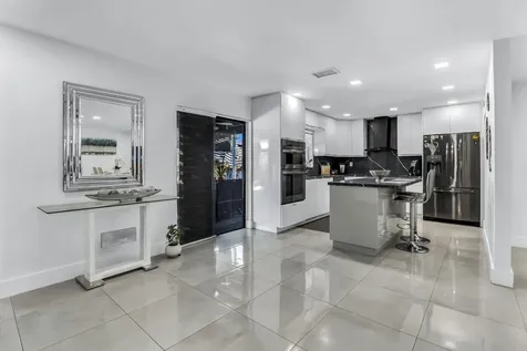 8555 SW 1st Place Coral Springs FL 33071
