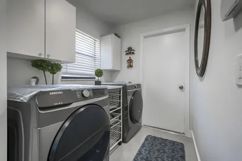 8555 SW 1st Place Coral Springs FL 33071
