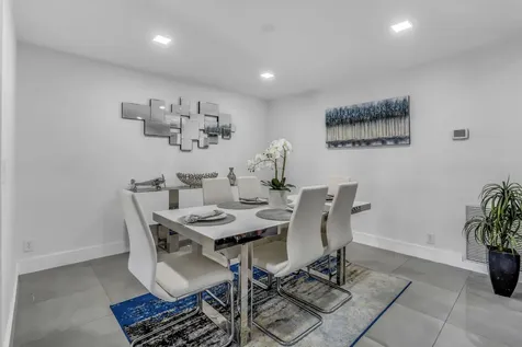 8555 SW 1st Place Coral Springs FL 33071