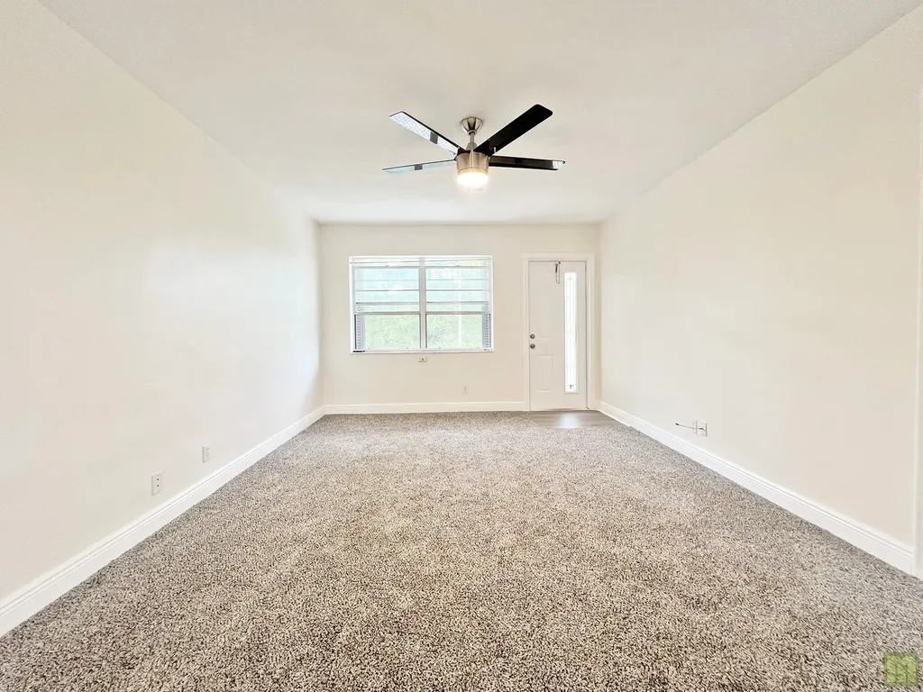 1490 NW 43rd Avenue Lauderhill FL 33313