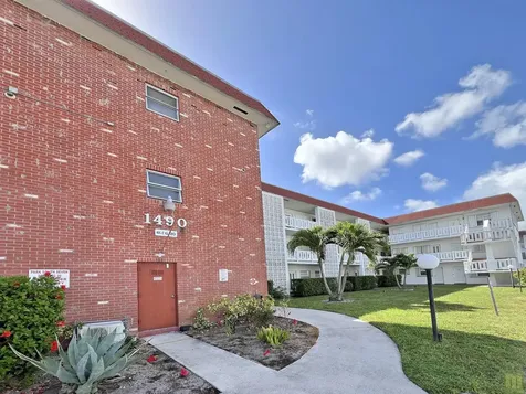 1490 NW 43rd Avenue Lauderhill FL 33313
