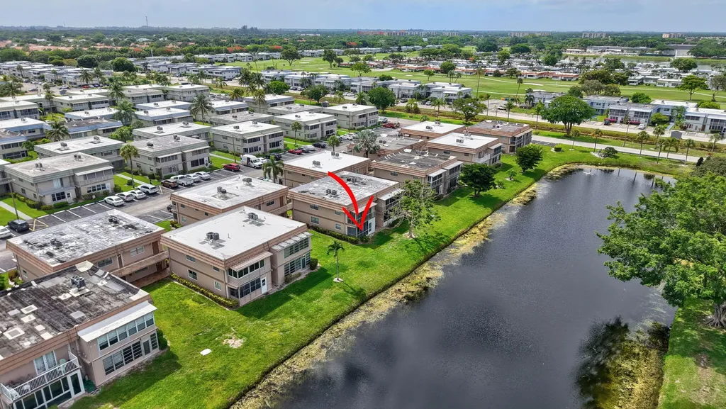 11 Brittany A Delray Beach FL 33446