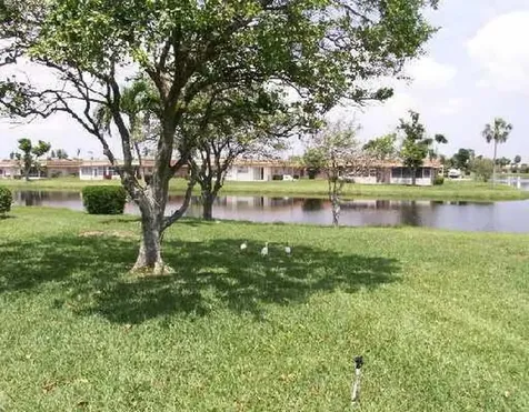 11 Brittany A Delray Beach FL 33446