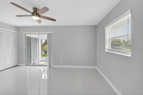 11 Brittany A Delray Beach FL 33446