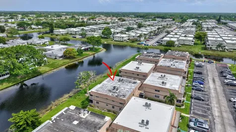 11 Brittany A Delray Beach FL 33446