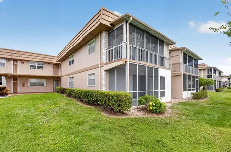 11 Brittany A Delray Beach FL 33446