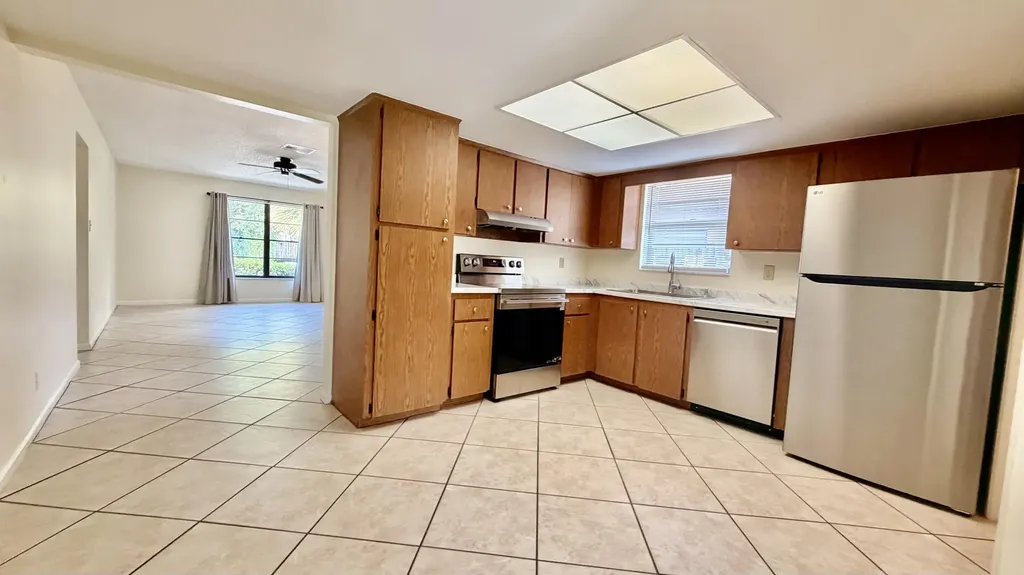 9121 E Highland Pines Drive Palm Beach Gardens FL 33418