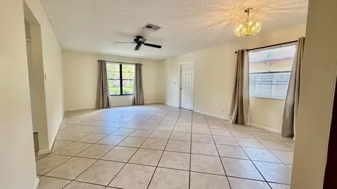 9121 E Highland Pines Drive Palm Beach Gardens FL 33418
