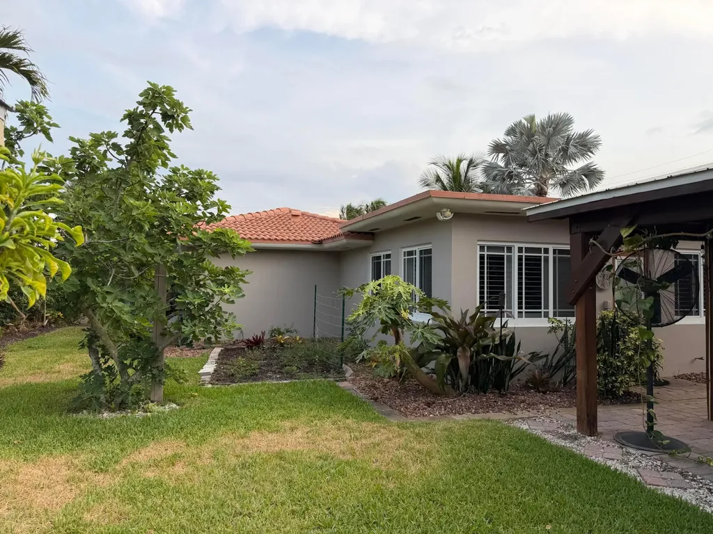 1140 Morse Boulevard Singer Island FL 33404