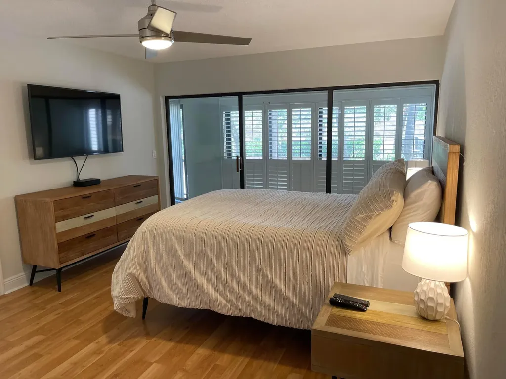 1660 Twelve Oaks Way North Palm Beach FL 33408