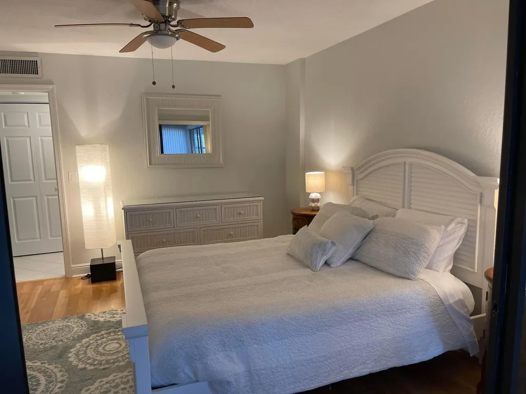 1660 Twelve Oaks Way North Palm Beach FL 33408
