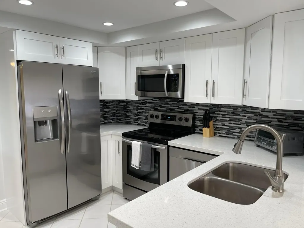 1660 Twelve Oaks Way North Palm Beach FL 33408