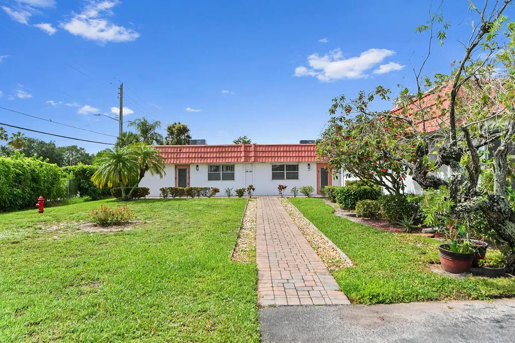 49 Seville C Delray Beach FL 33446